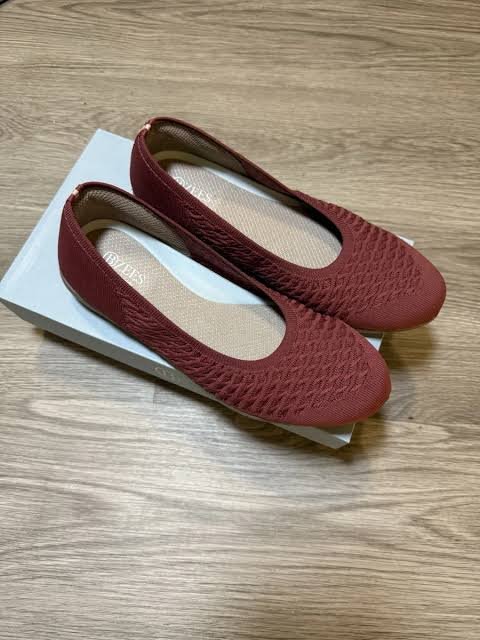 BZees Classic Flat